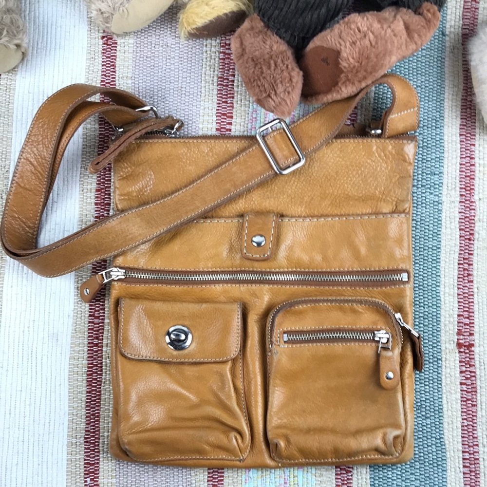 Roots Canada Tan Leather Crossbody Purse